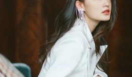 李沁最新资源爆料图集,时尚魅力尽显，演绎多变风格