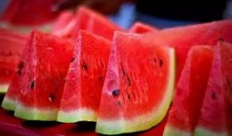 大连网红吃瓜事件,揭秘网络舆论的风暴与真相